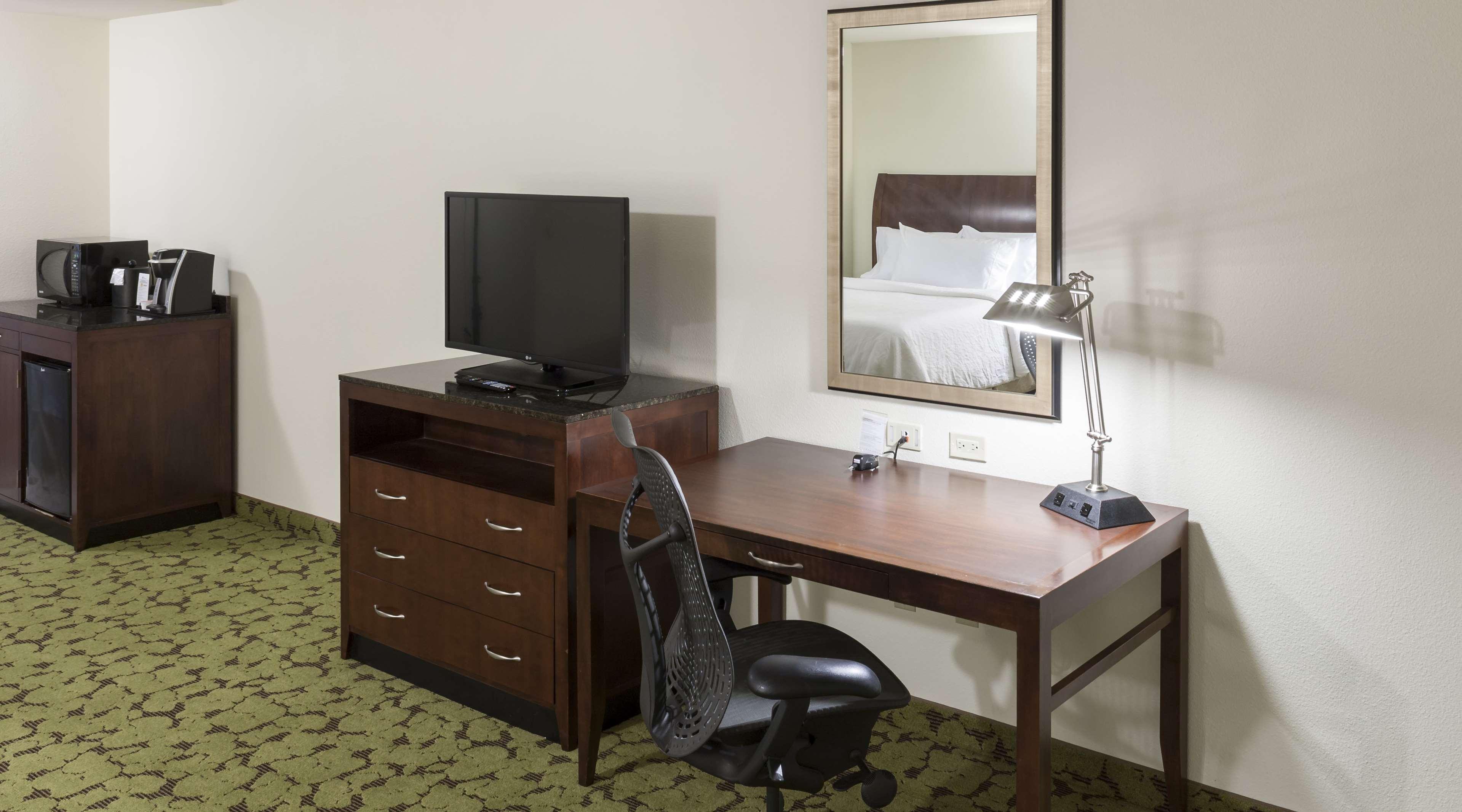 Hilton Garden Inn Dallas/Duncanville Extérieur photo